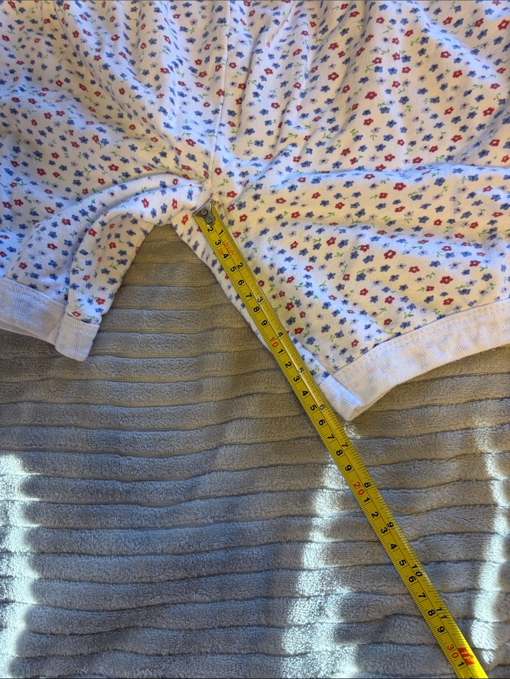 Women's White Floral-Print Cotton Lounge Shorts - Picture 7 of 10